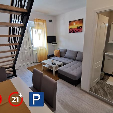 Ris Central Apartments Novi Sad Esterno foto