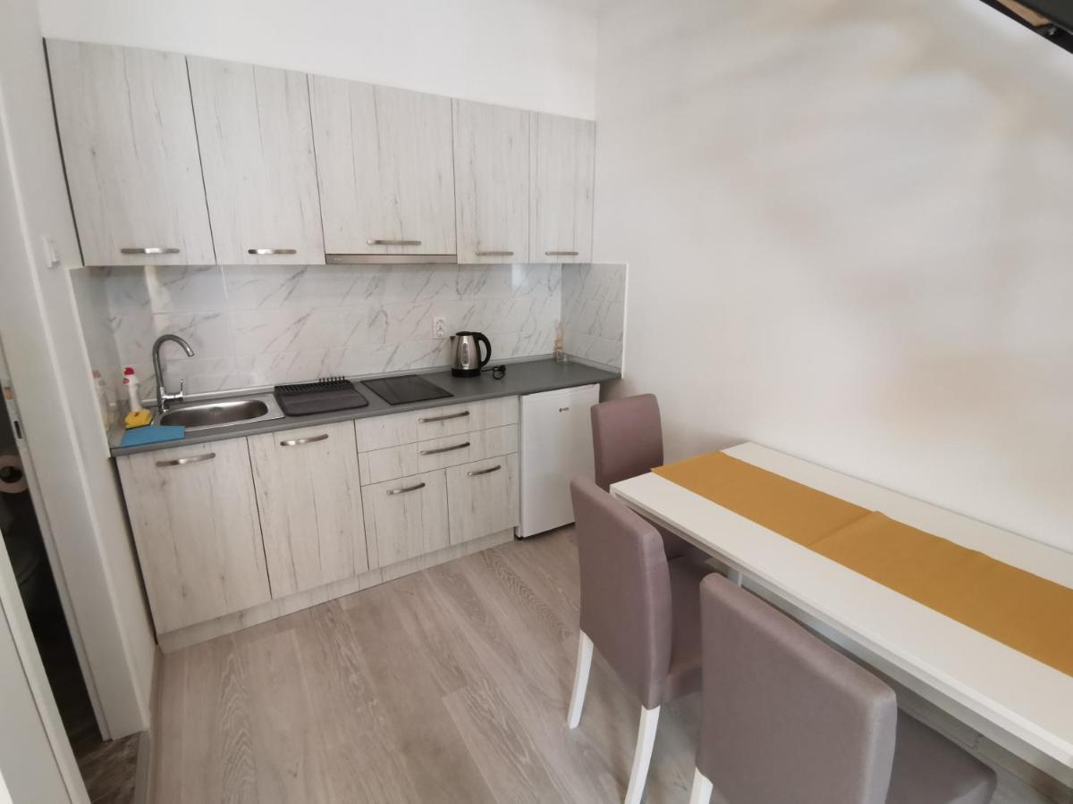 Ris Central Apartments Novi Sad Esterno foto