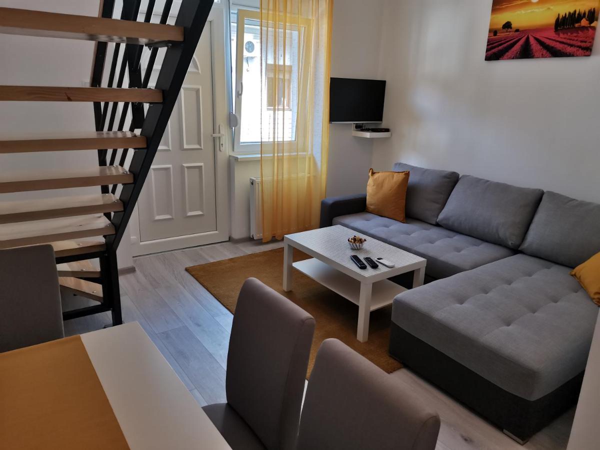 Ris Central Apartments Novi Sad Esterno foto